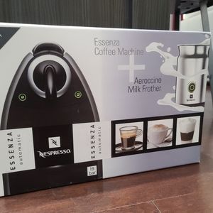 NEVER USED NESPRESSO ESSENZA +FROTHER